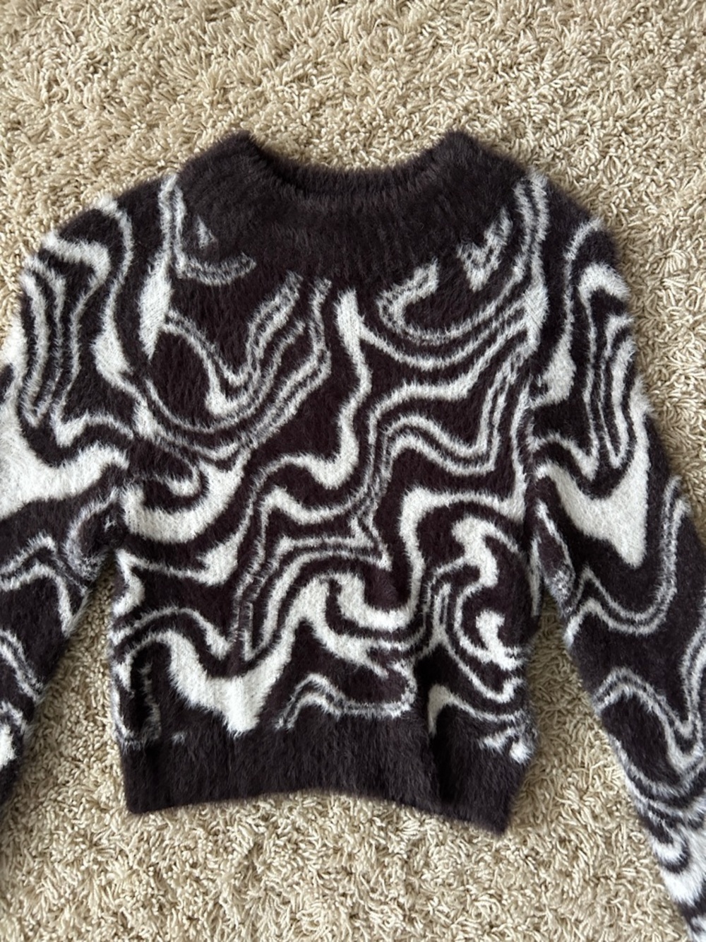 Urban Outfitters cropped fuzzy black & white sweater Size XS